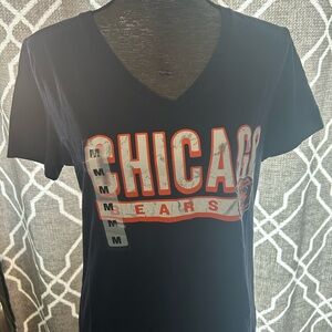 Women’s Fanatics NFL Apparel Navy Blue Size Medium Chicago Bears V-neck T-shirt